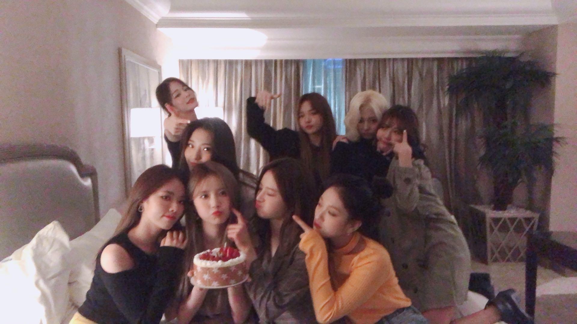 하영이 생일 몰래카메를 위한 프로미스나인 8명멤버들의 카톡 | 인스티즈