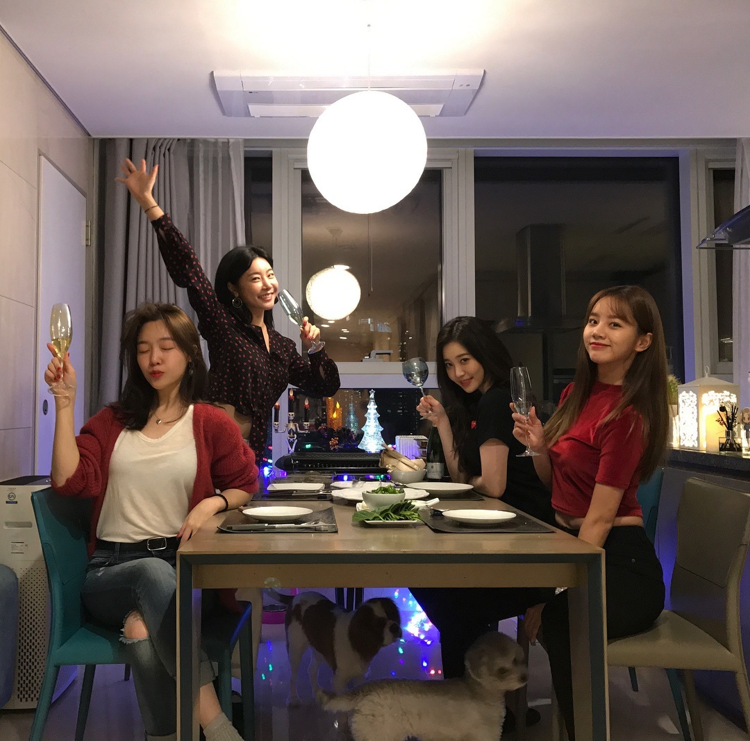 오늘자 혜리 인스타그램 with 걸스데이 | 인스티즈