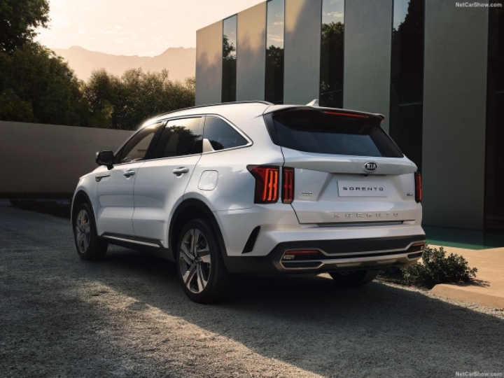 신형 쏘렌토 브로셔 이미지.JPG | 인스티즈