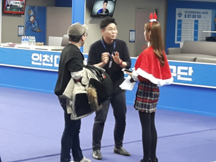 크리스마스 이브에 저를 보러갔습니다 | 인스티즈