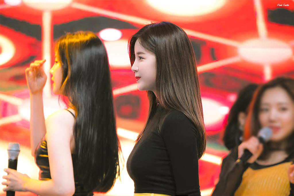 [에이핑크] 집에오니 어머니께서 치킨이 드시고프시다하셔서 박초롱 | 인스티즈