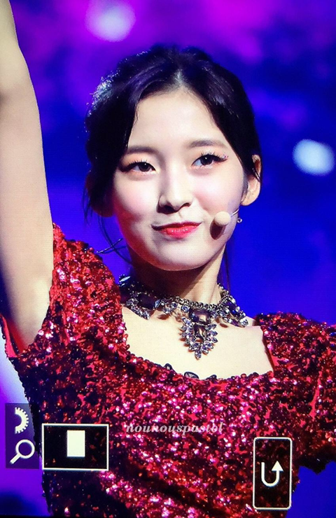 콘서트에서 섹시 걸크러쉬 무대한 오마이걸 아린 프리뷰 ㄷ ㄷ ㄷ.jpg | 인스티즈