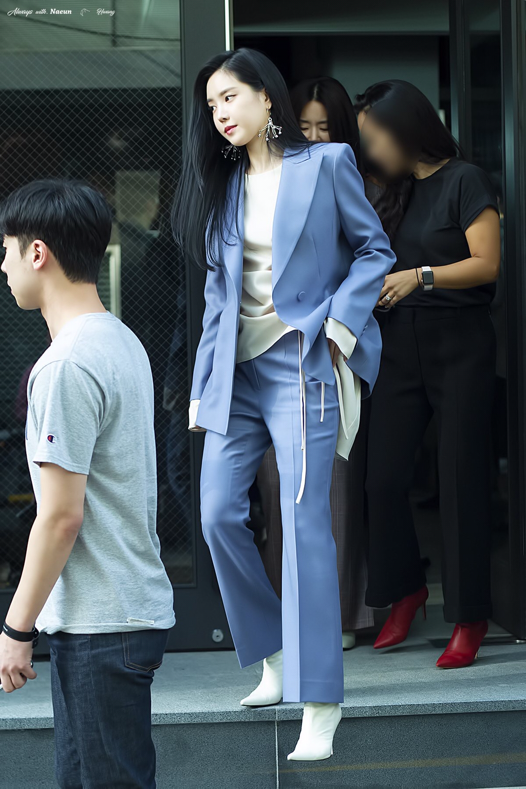 [에이핑크] 갑자기 맘스터치가 땡겨서 나은이 | 인스티즈