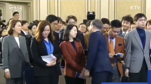 대통령 신년 기자회견 SBS기자 태도 수준 | 인스티즈