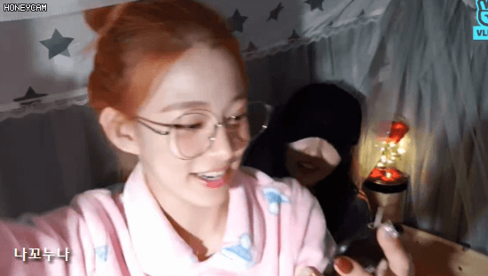 교통정리 춤 따라하는 프로미스나인 | 인스티즈