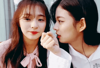 프로미스나인(fromis_9) 이나경과 함께 럽밤 되세요.jpgif | 인스티즈