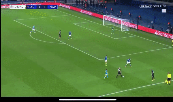나폴리의 신박한 수비 방법.gif | 인스티즈