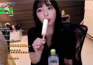아이스크림 먹는 오구라 유나.gif | 인스티즈