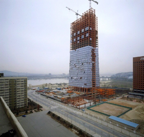 80년대 63빌딩 짓는 모습.jpg | 인스티즈