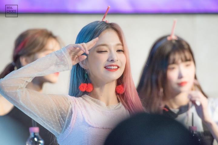 이 친구는 이나경이라는 아이입니다.jpgif | 인스티즈