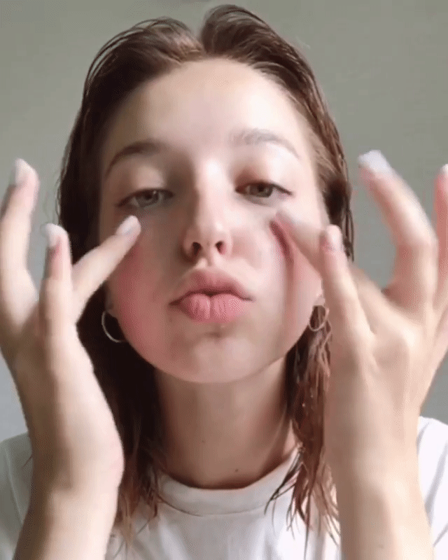씻고나온 안젤리나 다닐로바.gif | 인스티즈