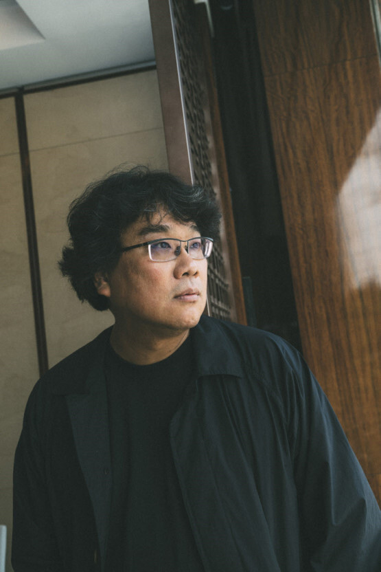 감독이 아니라 배우로도 성공했을것 같은 봉준호 | 인스티즈