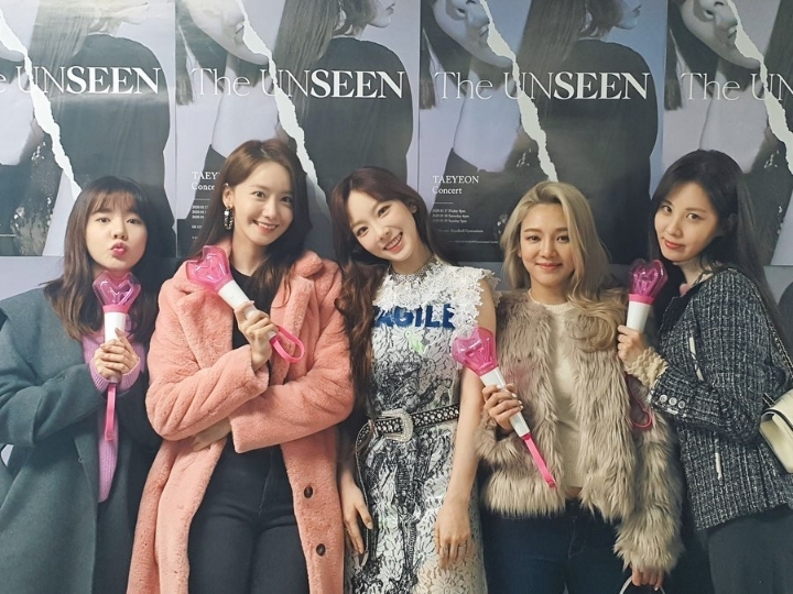 태연 콘서트간 소녀시대 멤버들 | 인스티즈