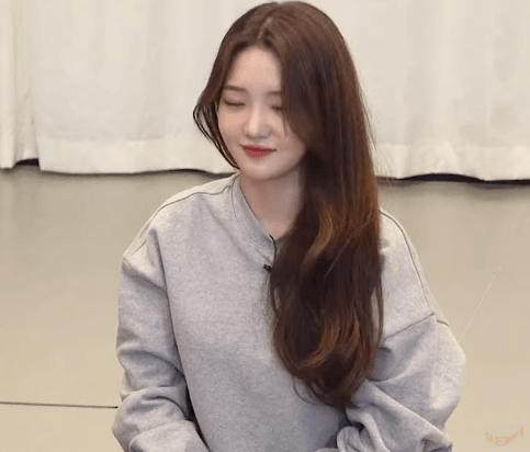 사과 하나를 다 못 먹은 김에 노지선.jpgif | 인스티즈