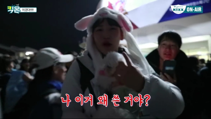 코스프레(?)하는 감독.jpg | 인스티즈