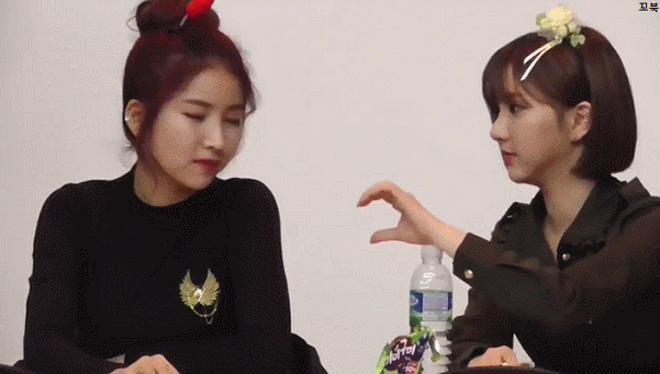 괜히 민망한 여자친구 은하.gif | 인스티즈