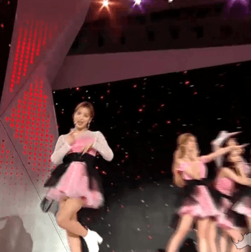 2018 MAMA 프로미스나인 LOVE BOMB.GIF | 인스티즈