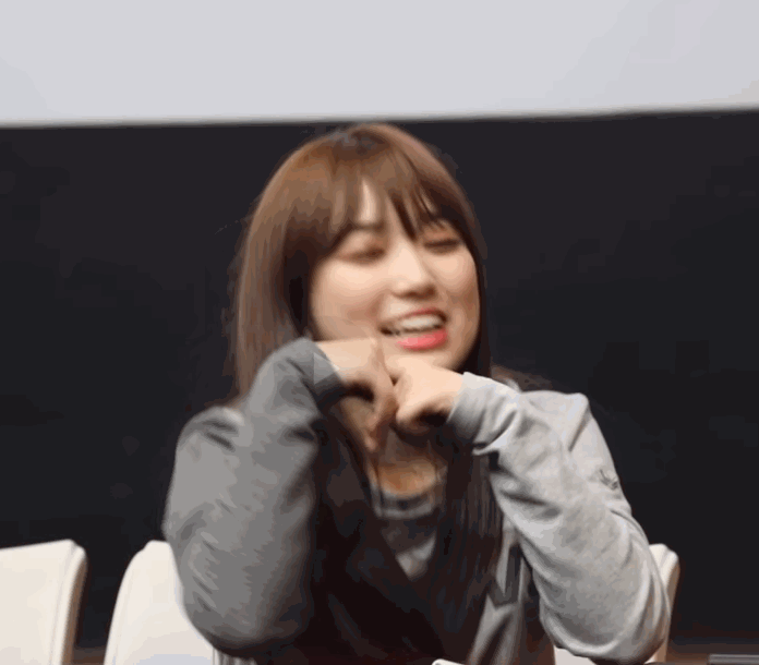 아이즈원 일본 앨범 수록곡 안무 일부?로 추정되는 짤 | 인스티즈