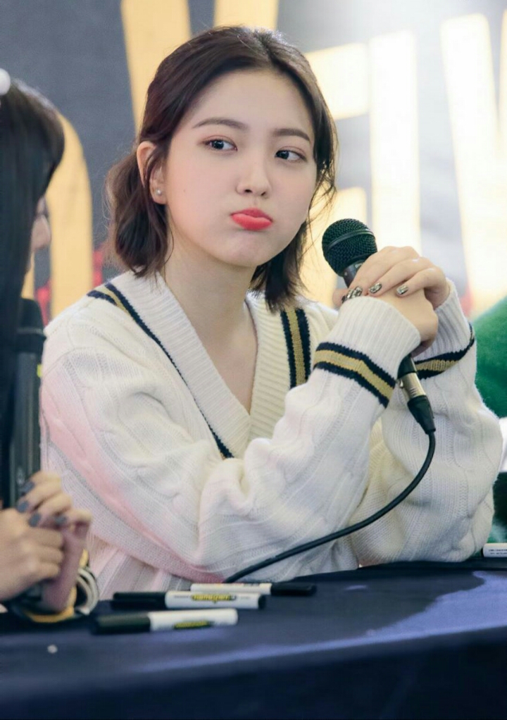 레드벨벳 예리 여러장 | 인스티즈