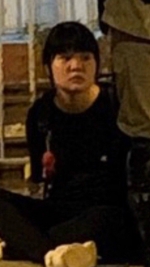 홍콩에서 공안에 체포된 폭도들이라는데..jpg | 인스티즈