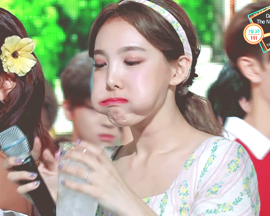 얼음먹는 트와이스.gif | 인스티즈