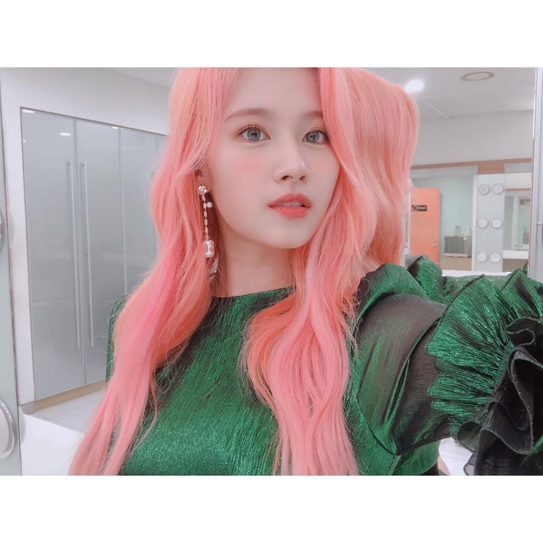 사진 대방출중인 트와이스 사나 인스타그램 | 인스티즈
