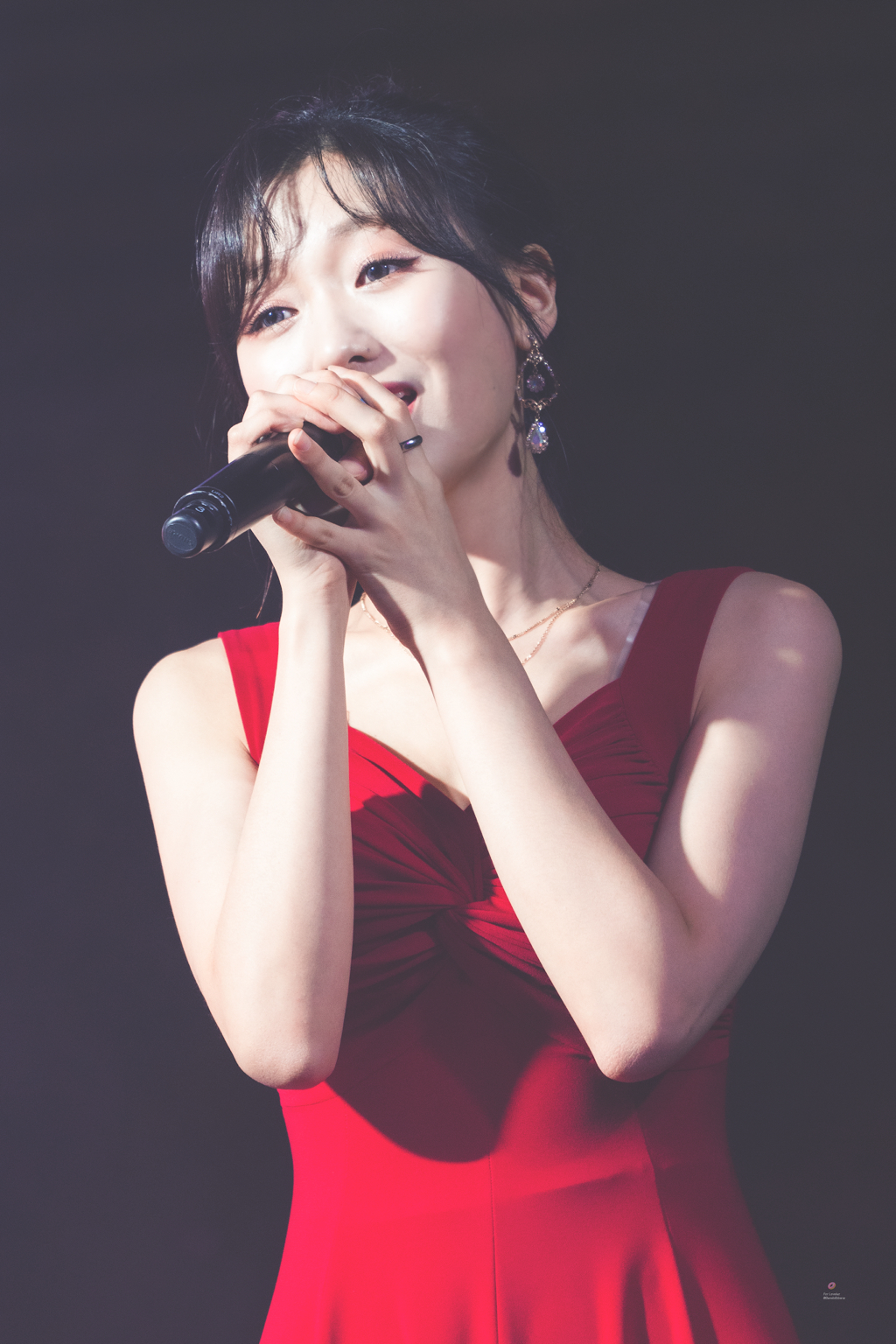 [러블리즈] 독일사는 친구에게 선물을 받아서 수정이 | 인스티즈