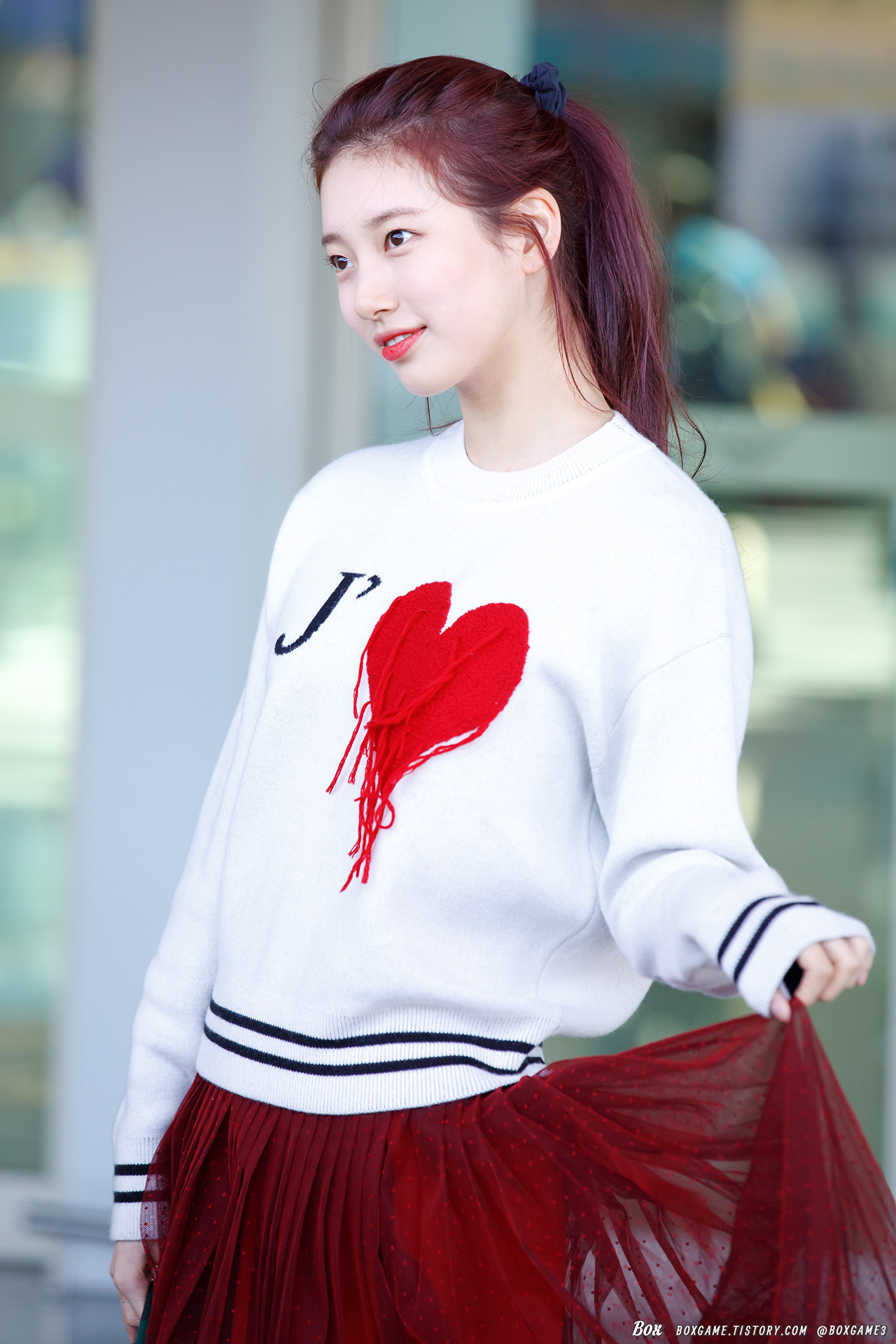 어제 인천공항 포니테일 수지.jpg | 인스티즈