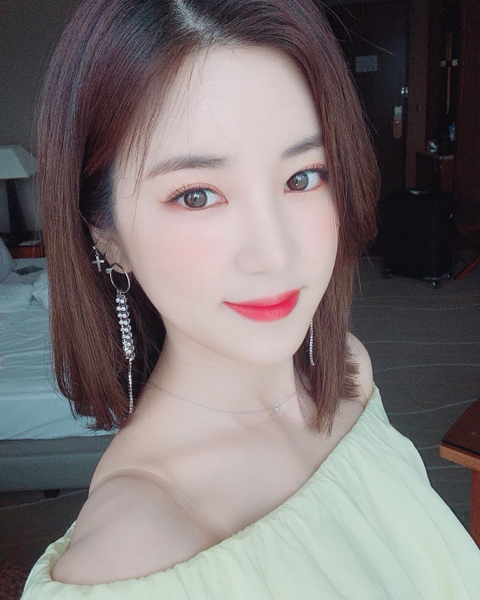 우리 이쁜 에이핑크초롱이 보고 가세요.jpg | 인스티즈