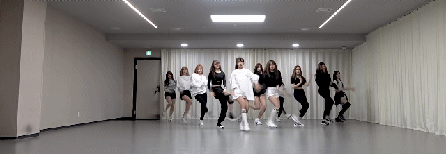 [아이즈원] 비올레타에서 좋아하는 키포인트 안무.gif | 인스티즈
