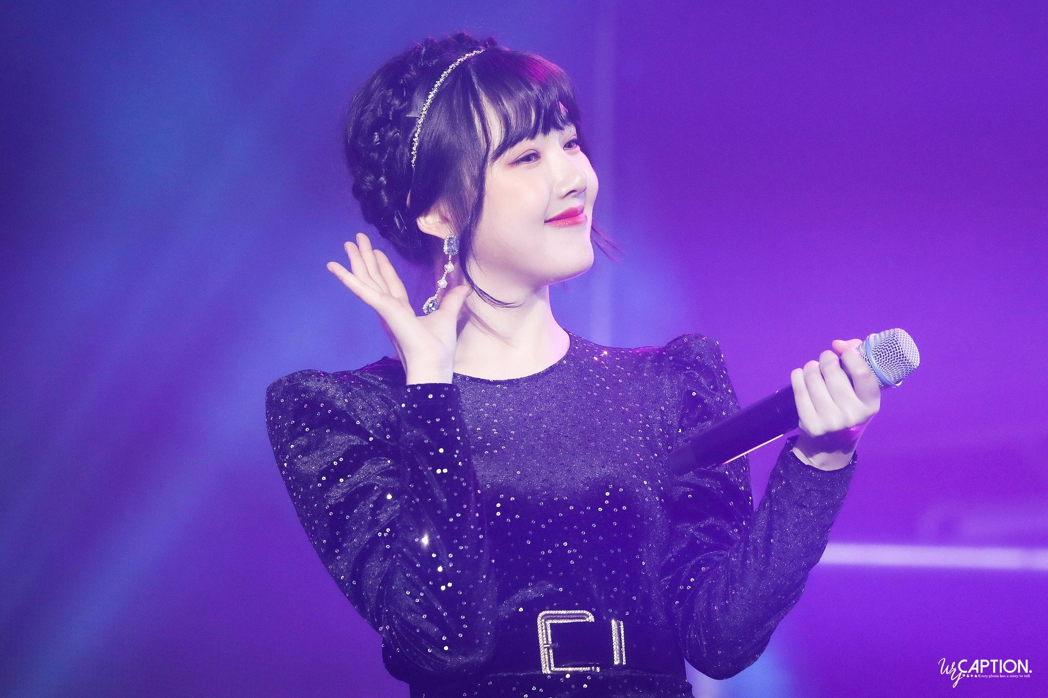 은근히 미인이지만 가끔은 귀여운거 같기도 한 여자친구 예린이.jpgif | 인스티즈