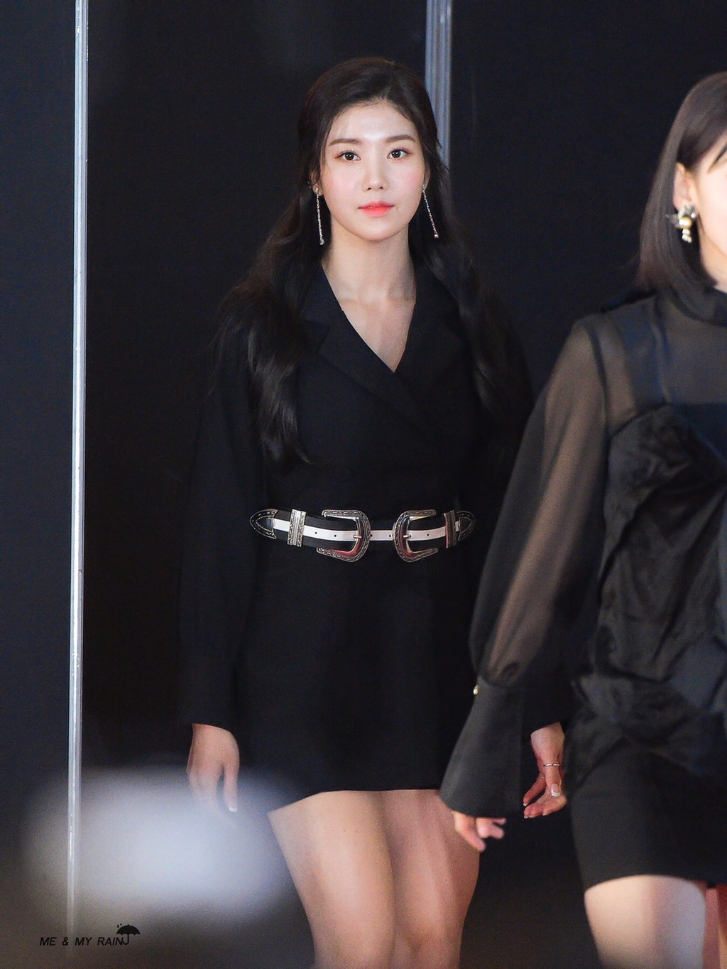 [아이즈원] 비가 많이 내려오고 있어서 권은비 | 인스티즈