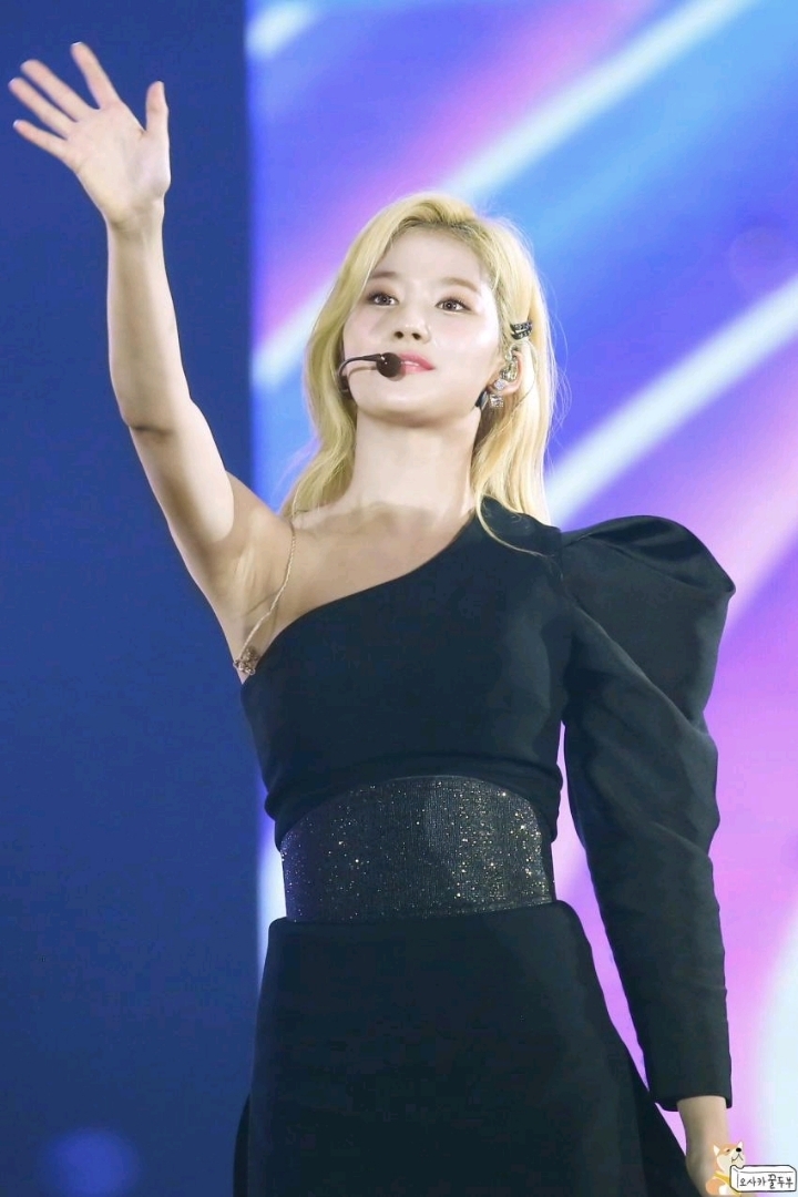 아침을 여는 사나.JPGIF | 인스티즈