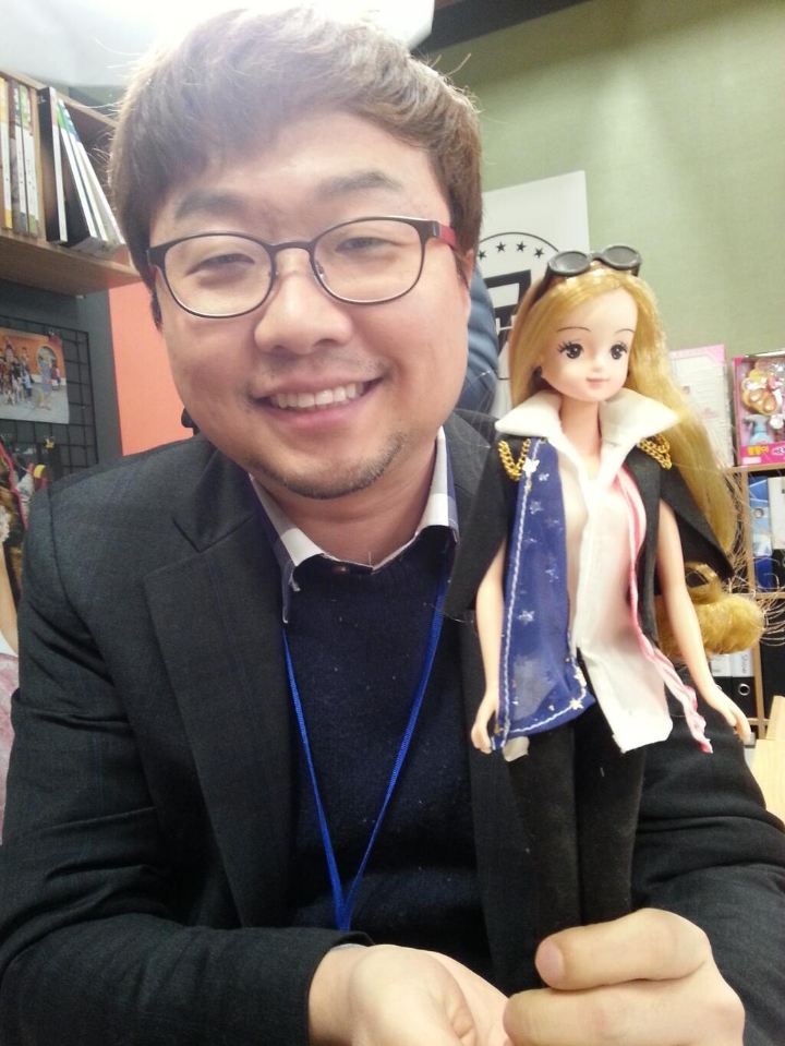 실제로 보면 걍 평범하게 생긴 연예인 | 인스티즈