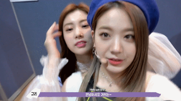 프로미스나인 LOVEBOMB 활동기 비하인드에나온 프로미스나인&amp;아이즈원 만남짤들.GIF | 인스티즈