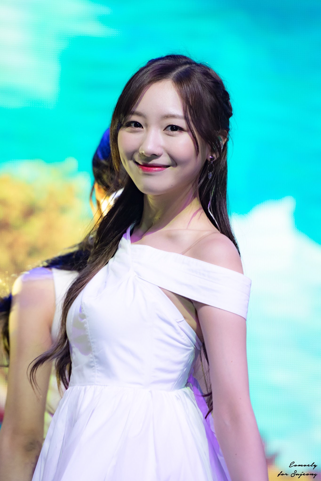 [러블리즈] 너무나도 고된 월요일을 보내고 있어서 수정이 | 인스티즈