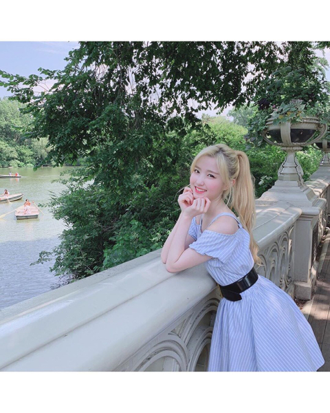 한달전 NY에서 행복한 시간 보냈던 아이즈원 | 인스티즈