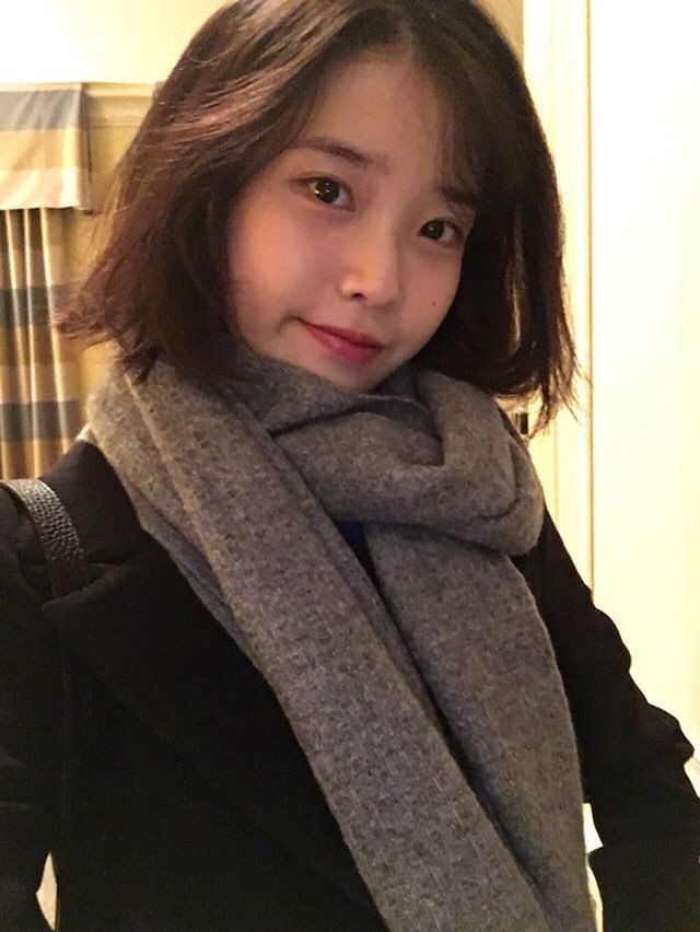아이유 무대뒤 여친짤 대방출.jpg | 인스티즈