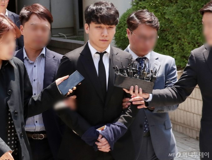 2019 가요계 3대 이슈 세장 요약 | 인스티즈