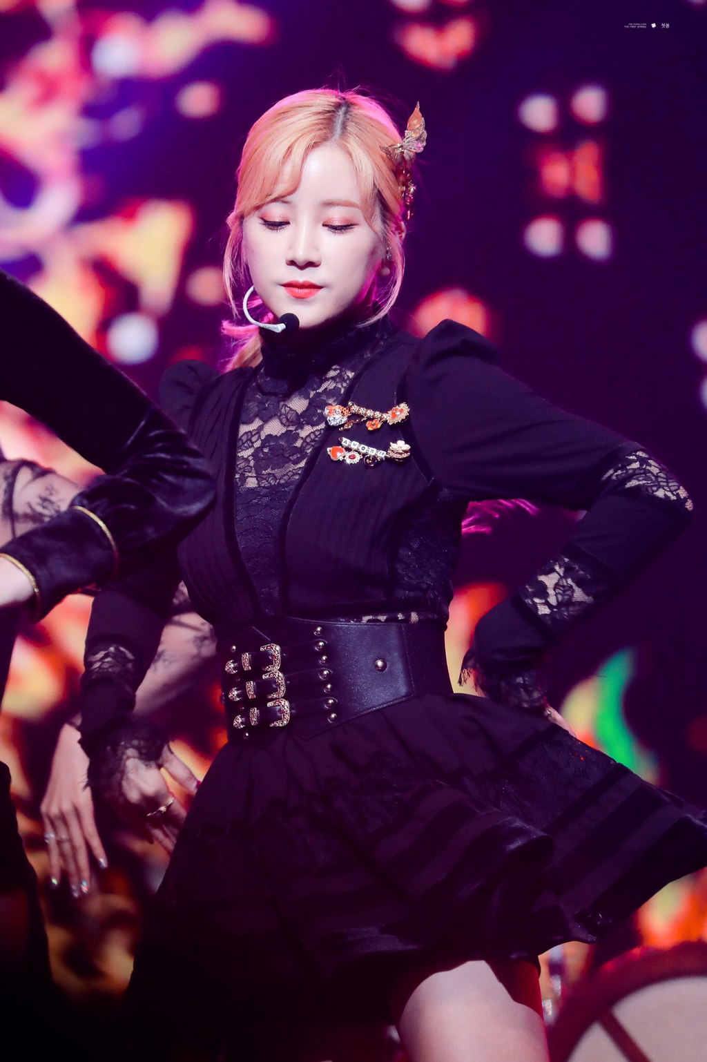 [에이핑크] 여유로운 생일을 보내고 있어서 박초롱 | 인스티즈