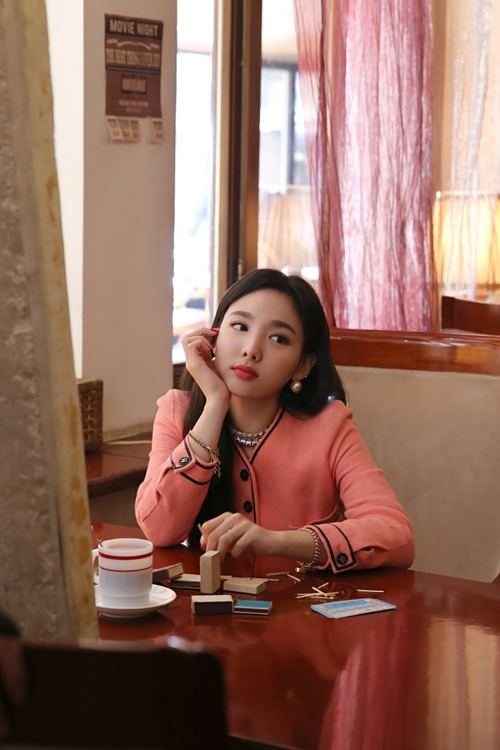 트와이스 나연 생일기념 JYP가 팬즈에 공개한 사진 | 인스티즈