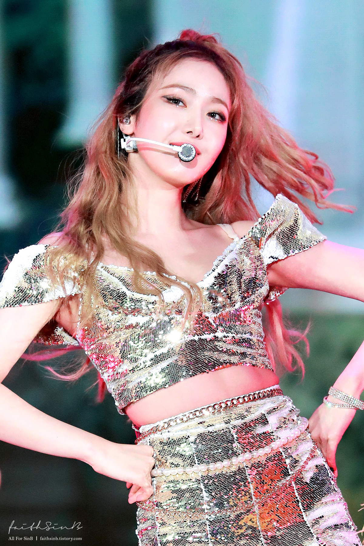 은근히 세계에서 제일 미인인 듯한 여자친구 신비.jpgif | 인스티즈