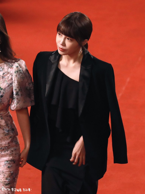 kbs 연예 대상에서 에이핑크 정은지.jpg | 인스티즈