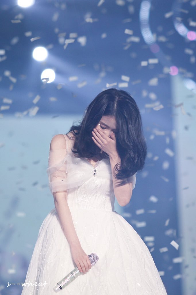 아이유 10주년 콘서트 in 서울.jpg | 인스티즈