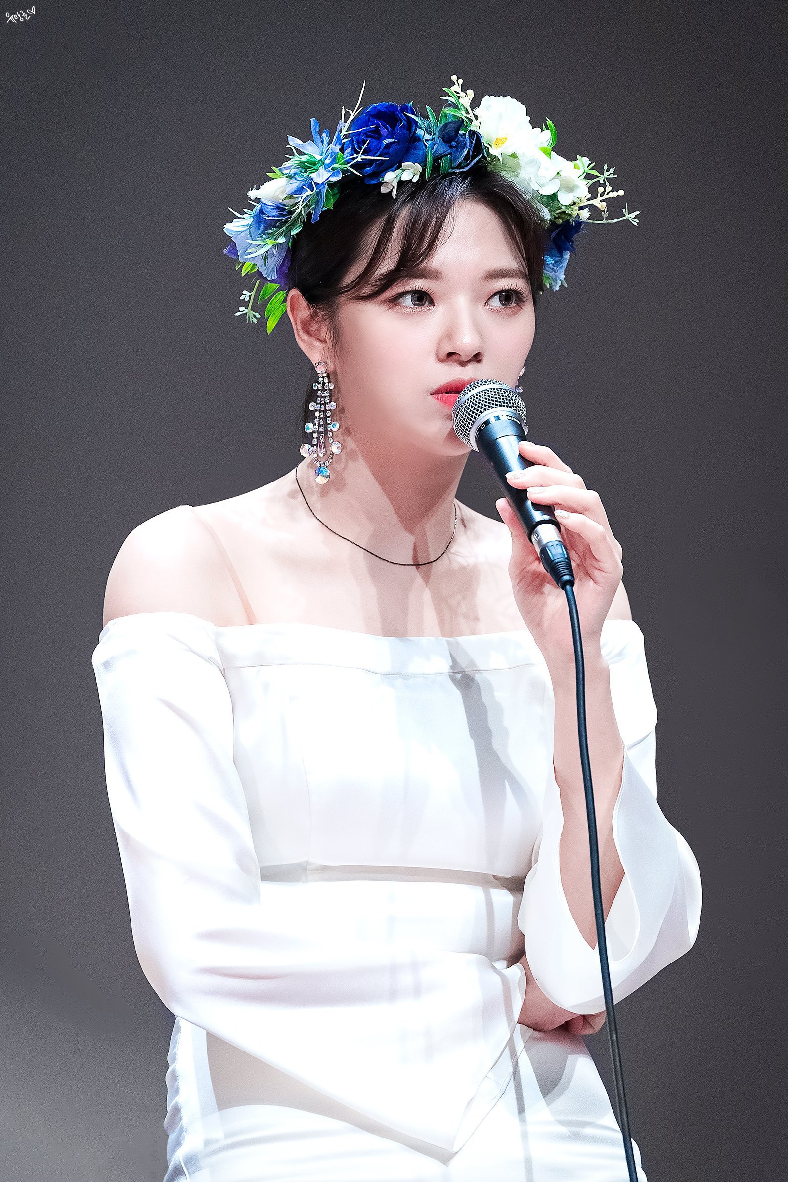 화관쓴 트와이스 정연이.jpg | 인스티즈