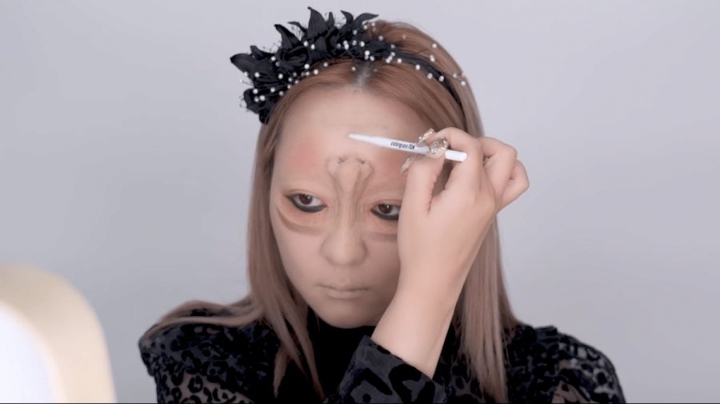 뷰티유튜버의 할로윈 메이크업.gif (공포) | 인스티즈