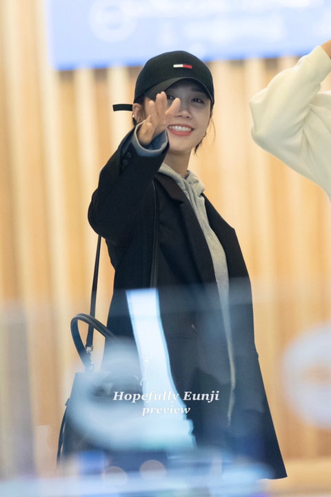 팬들 퇴근 권유 하는 에이핑크 정은지.jpg | 인스티즈