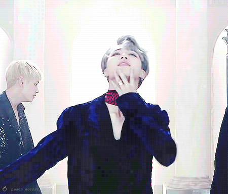 방탄소년단 지민 무대 위 표정 연기.jpgif | 인스티즈
