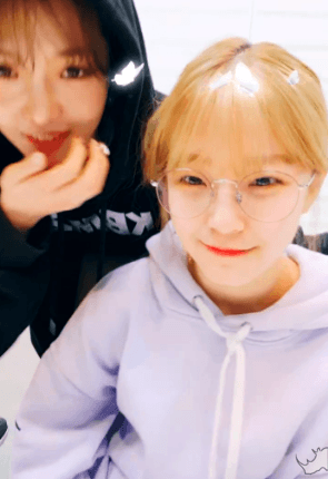 오늘자 V앱 프로미스나인 막내 백지헌.GIF | 인스티즈