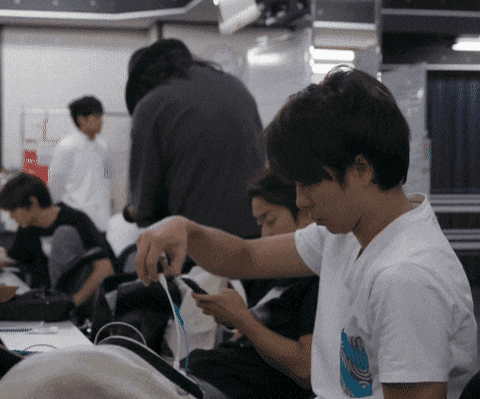 블루투스 이어폰 충전하면서 사용하는 꿀팁 | 인스티즈